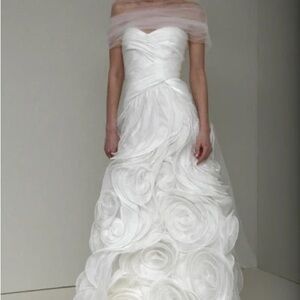 Monique Lhuillier Strapless Wedding Gown